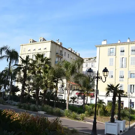 Jade Duplex - No Better Location In Apartman *