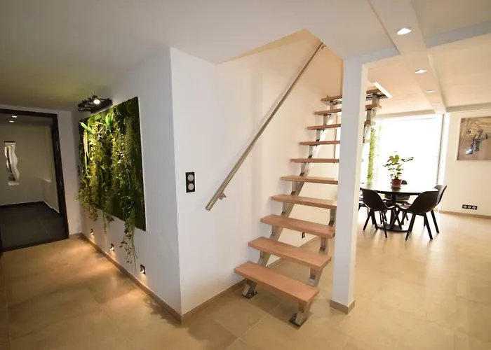 Jade Duplex - No Better Location In דירה *