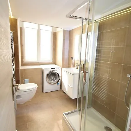 아파트 Jade Duplex - No Better Location In *